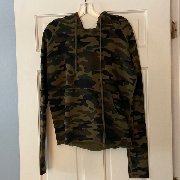 Nili Lotan Janie Hoodie Camo Sweatshirt Hooded Kangaroo Pocket Distressed Size S - Picture 4 of 11